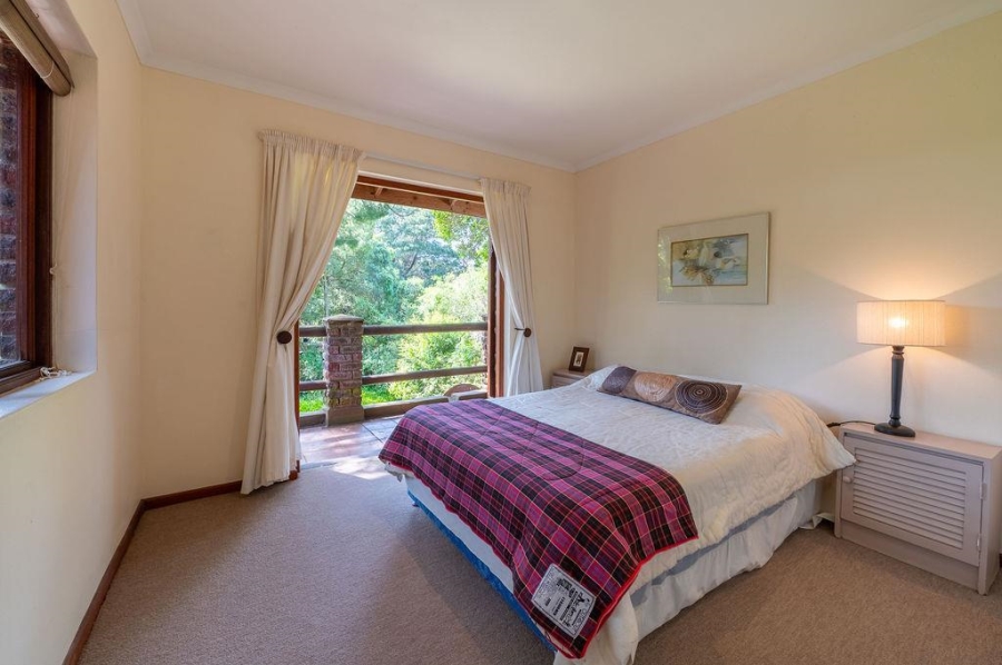 To Let 4 Bedroom Property for Rent in Brenton On Lake Western Cape